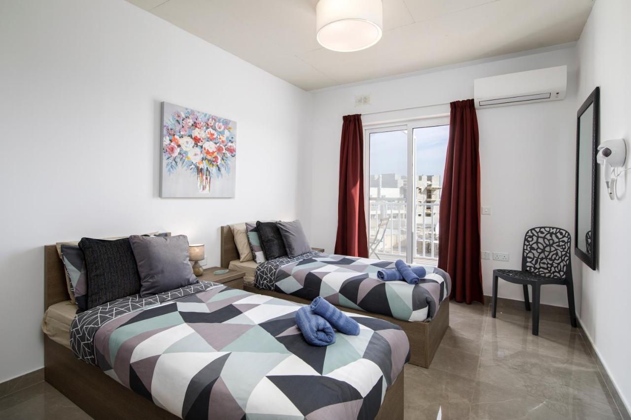 Hilltop Apartments - Stylish Comfort Living Close To The Sea, Bugibba Сент-Полс-Бей Экстерьер фото