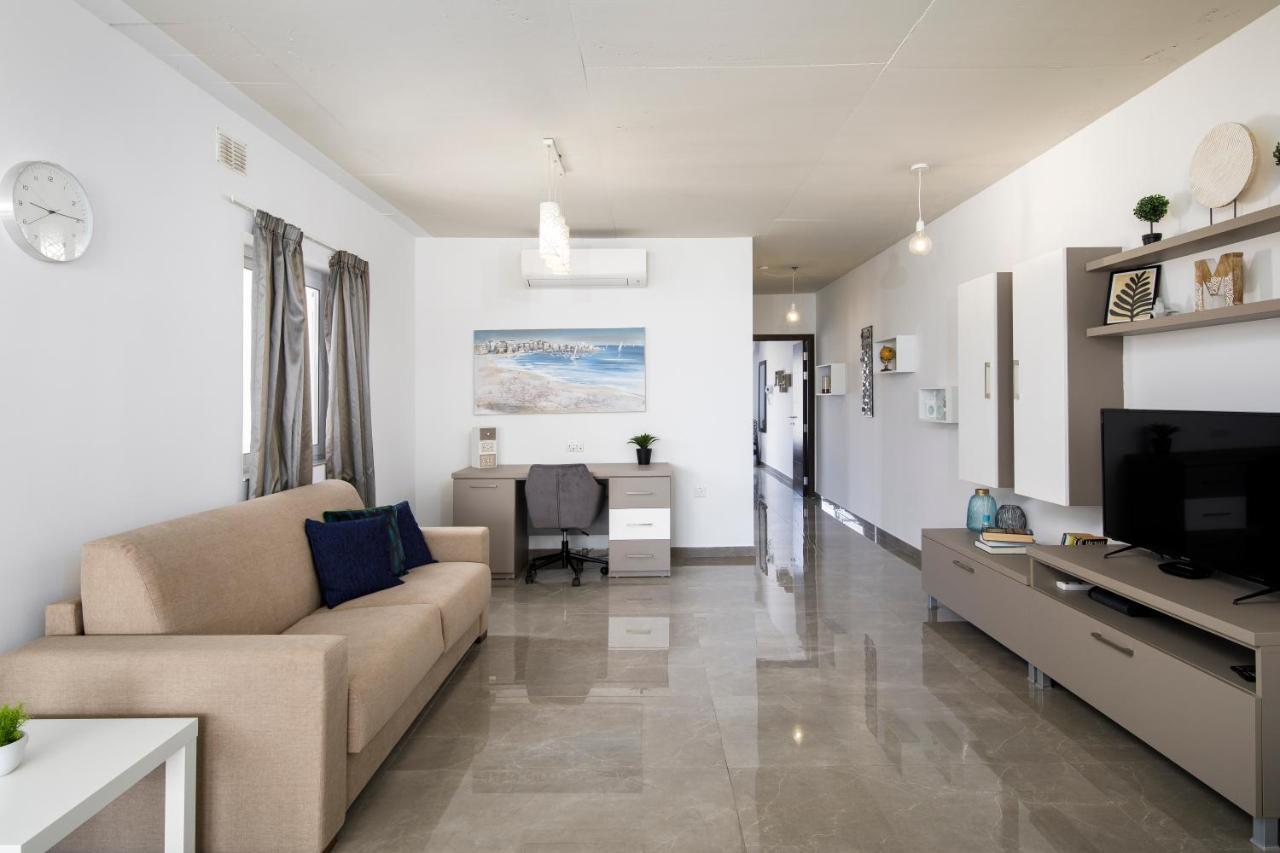 Hilltop Apartments - Stylish Comfort Living Close To The Sea, Bugibba Сент-Полс-Бей Экстерьер фото