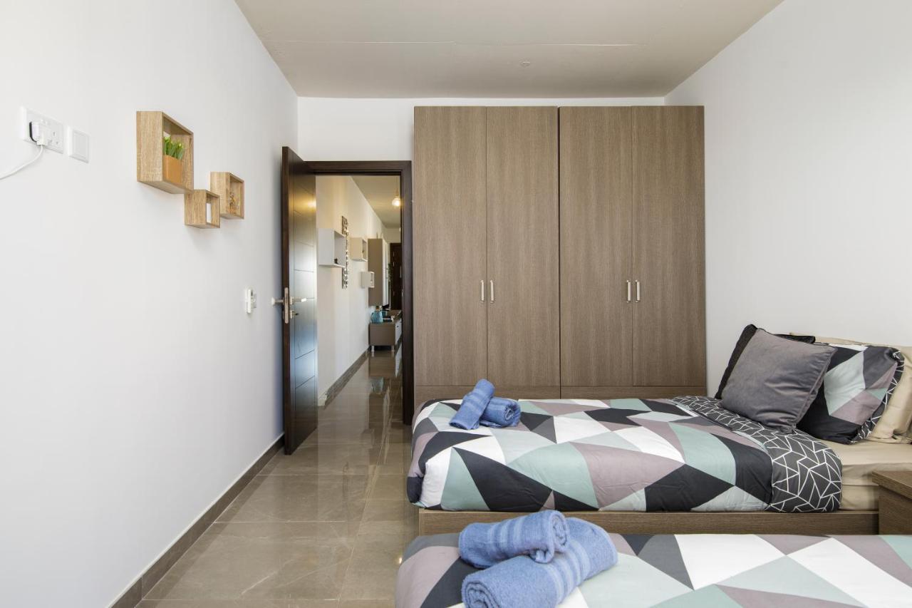 Hilltop Apartments - Stylish Comfort Living Close To The Sea, Bugibba Сент-Полс-Бей Экстерьер фото